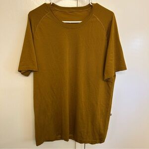 NWOT lululemon athletica Men's Golden Brown Metal Vent Tech Short Sleeve Tee XL